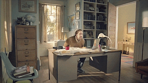 L'image représente "Télétravail & Flex Office : quel devenir pour vos bureaux en entreprise ?" par Wipple - Vous allez aimer vos salles de réunion.