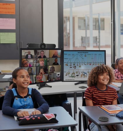 L'image représente "Salle de formation hybride : comment l’équiper ?" par Wipple - Vous allez aimer vos salles de réunion.