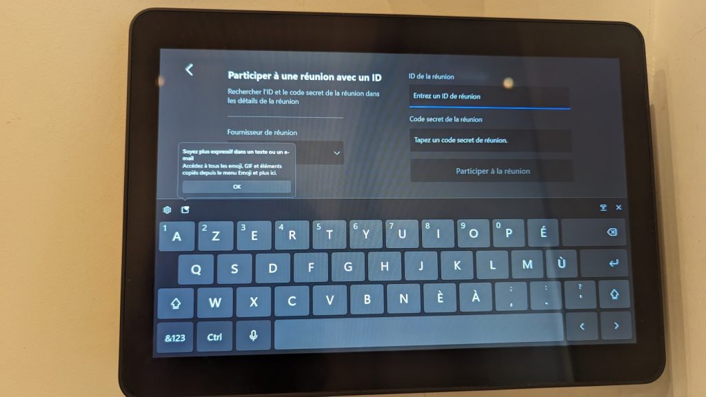 L'image représente "Quel changement suite à la Mise à Jour 4.17.51.0 Microsoft Teams Room ?" par Wipple - Vous allez aimer vos salles de réunion.