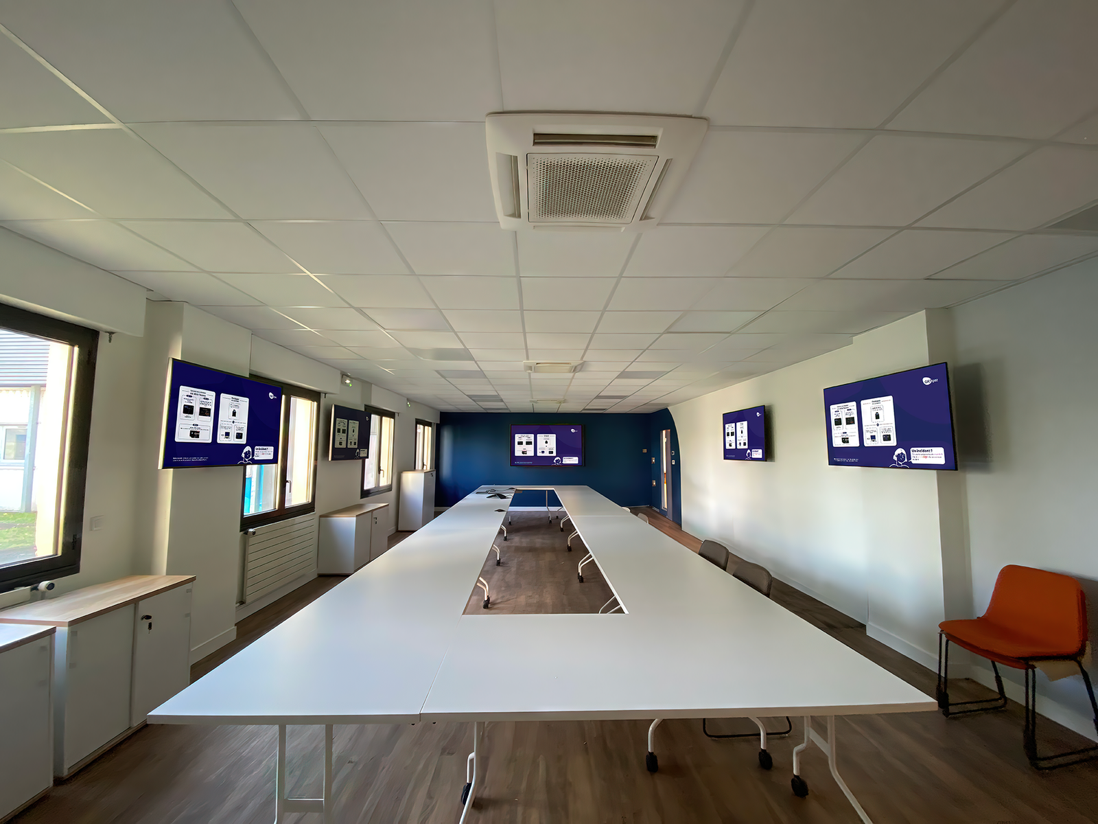 L'image représente "GRT Gaz : Aménagement de salles de réunion et espaces modulables avec Microsoft Teams Room" par Wipple - Vous allez aimer vos salles de réunion.