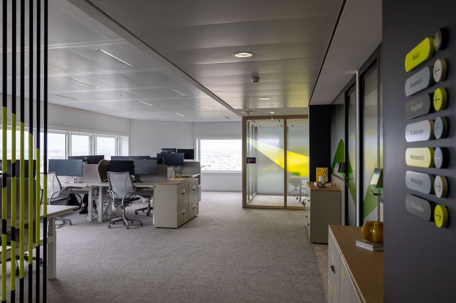 L'image représente "Interopérabilité, design, simplicité : l’expérience Cisco chez Kyriba" par Wipple - Vous allez aimer vos salles de réunion.